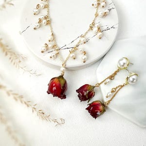 Real rose earring and necklace set/Real Rose Jewelry/Natural pearl jewelry set/Dried flower jewelry set/Real flower jewelry/Pearl Jewelry