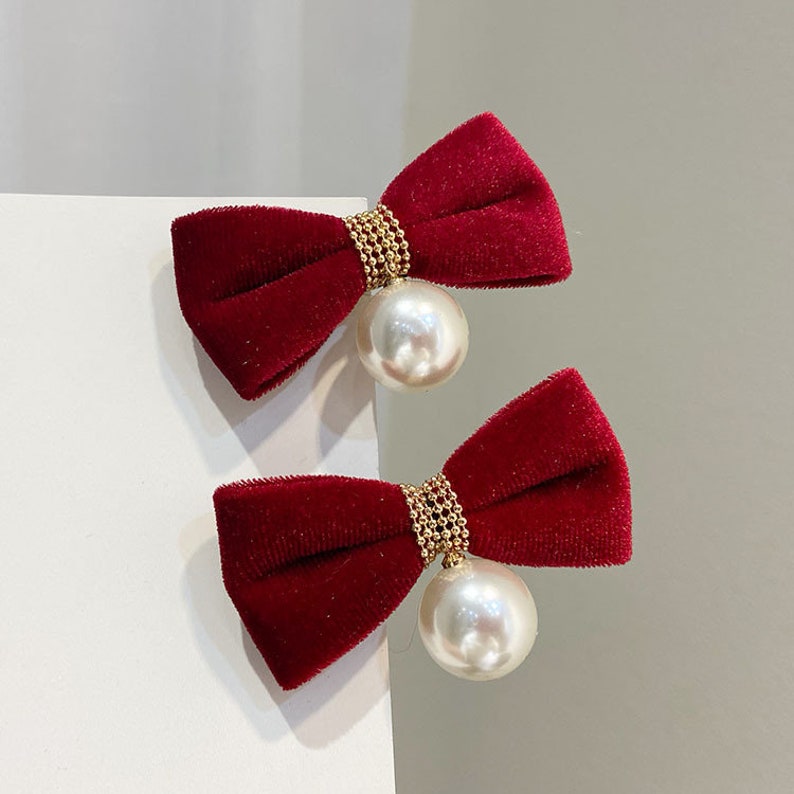 One Pair Velvet Bow Hair Clip with Big Pearl,Sweet Girl Hair Duck Clip for Adults and Children image 1