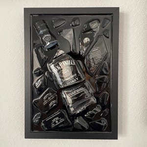 Jack Daniels - Broken Bottle Art