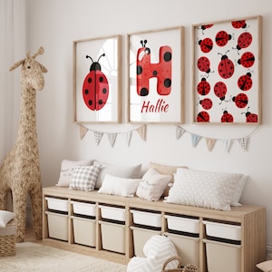 Decoración de pared personalizada de mariquita para habitación infantil / Láminas con nombre personalizadas para habitación infantil - Descarga digital - Decoración de habitación infantil roja, letrero con nombre de mariquita