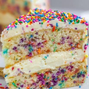 Receta de tarta de queso con confeti festivo: postre festivo colorido (descarga digital)
