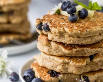 Panqueques de arándanos esponjosos y saludables: un desayuno nutritivo