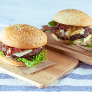 Sanduíches de Almôndegas Clássicos - Almôndegas Suculentas com Marinara e Queijo Derretido