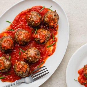 Almôndegas com o melhor molho - Receita de almôndegas saborosas e fáceis para o jantar