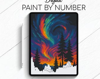 Könnte beinhalten: Digitales Malen-nach-Zahlen-Kunstwerk auf einem Tablet. Das Kunstwerk zeigt ein farbenfrohes Nordlicht mit wirbelnden Farben. Silhouetten von Kiefern und eine schneebedeckte Landschaft befinden sich im Vordergrund. Der Text lautet "Digital Paint by Number".