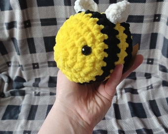 Crochet Bee Plushie