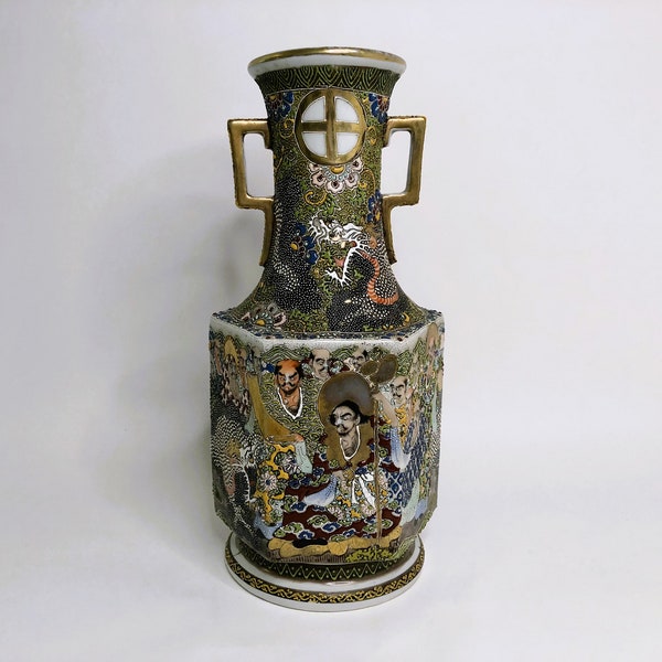 Grand vase Satsuma Moriage, porcelaine japonaise vintage, sages et 2 dragons, début de l'époque Showa, années 30, marqué, h: 35,5 cm