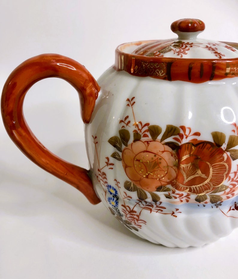 Japanese Porcelain, Antique Kutani Tea Pot, Cotton Bird and Flowers