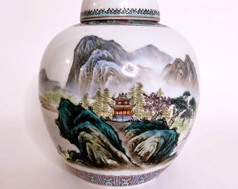 Beautiful Large Ginger Jar, Hand-Painted Mountain Landscape, Boats, Chinese Characters, Quality Jingdechen Porcelain, 1960-80, H: 19,5 Cm