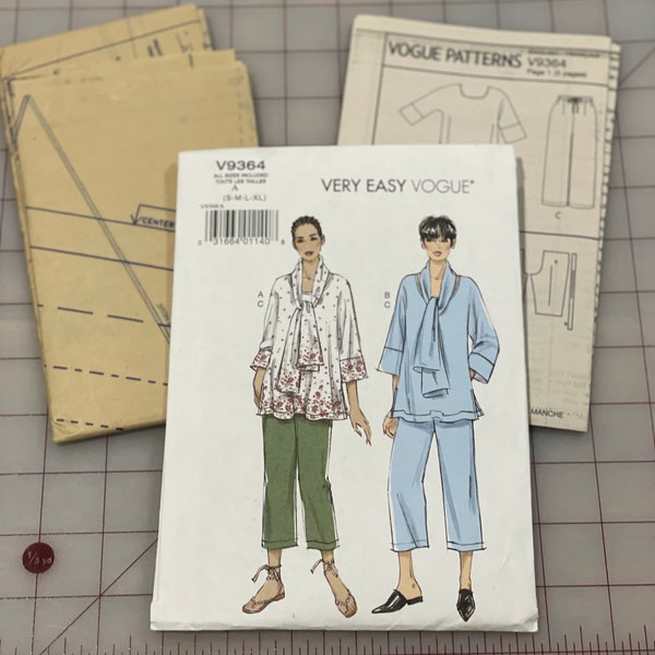 Very Easy Vogue 9364 - Women’s Pant Set Sewing Pattern - Capris, Tunic Top and Scarf - Woman’s Size Small Medium Large  X-Large - New Uncut