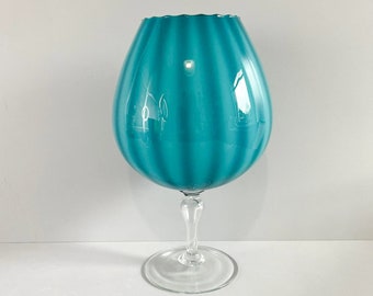 Vase calice en verre soufflé , Empoli 1950'