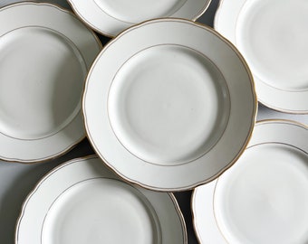 6 assiettes à dessert blanches et dorées en porcelaine de Bohème , milieu 20ème