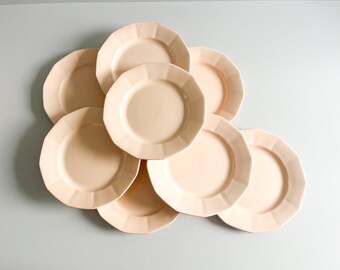 8 assiettes plates rose poudré , Digoin Sarreguemines , début 20ème