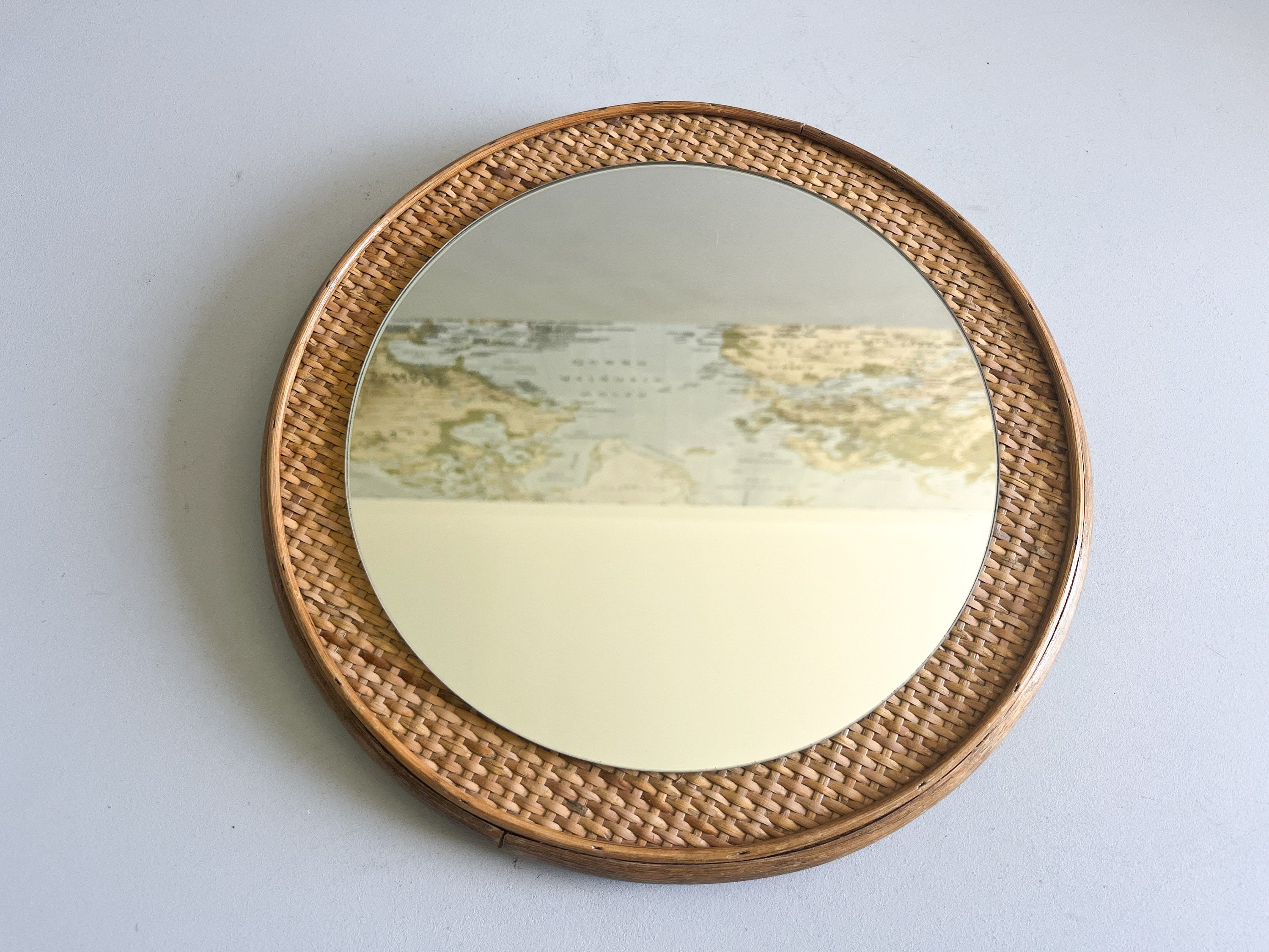 ULIKE Miroir rond en rotin pour salle de bain – 61 cm – Décoration murale rustique avec cadre en osier fait à la main – Miroir bohème pour chambre