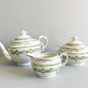 Tea or coffee service White and green porcelain teapot, early 20th century