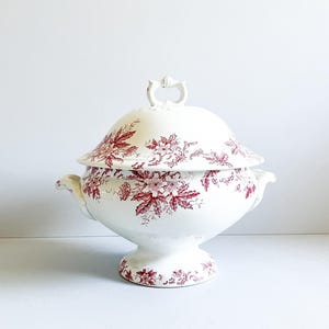 Ironware soup tureen, Anémone model, St Amand, early 20th century