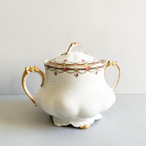 Azucarero de porcelana con decoración floral, Limoges 1900