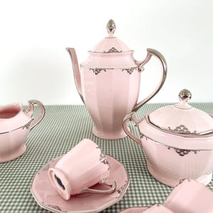Komplett art déco-kaffeservis i puderrosa porslin och silver, Haas & Czjzek, Schlaggenwald, cirka 1930 bild 2