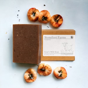 Apple Sauce Goat Milk Soap Bar - Homemade Bath Soap, All Natural Cold Process Method, Handmade Gift for Him or Her