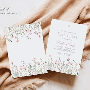 Puede incluir: Una invitaci&oacute;n de bautismo floral con una cruz rosa y el texto "&Uacute;nase a nosotros para celebrar el bautismo de nuestra hija Amelia Smith. S&aacute;bado, 5 de octubre a las 4 PM. Iglesia parroquial de San Pablo, 875 Flowers Street, Los &Aacute;ngeles. RSVP al 626-478-2068."