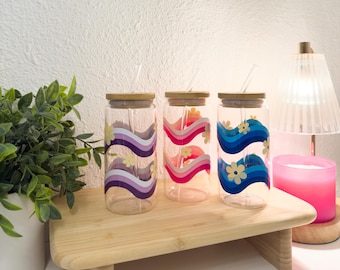 Recipiente con tapa de bambú y diseño de ondas retro con flores / Vaso de refresco de 16 oz
