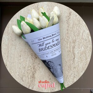 Krant bruidsmeisjesvoorstel, krantsjabloon, op maat gemaakte boeketomslag, omslag bruidsmeisje, bruidsmeisje, bruidsmeisje, doe-het-zelfkrant, bloemvoorstel