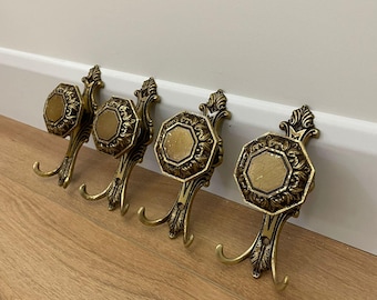 Set of 4 / Vintage Large Size Wall Hook / Brass Hanger / Coat Rack / Rustic Hat Hangers
