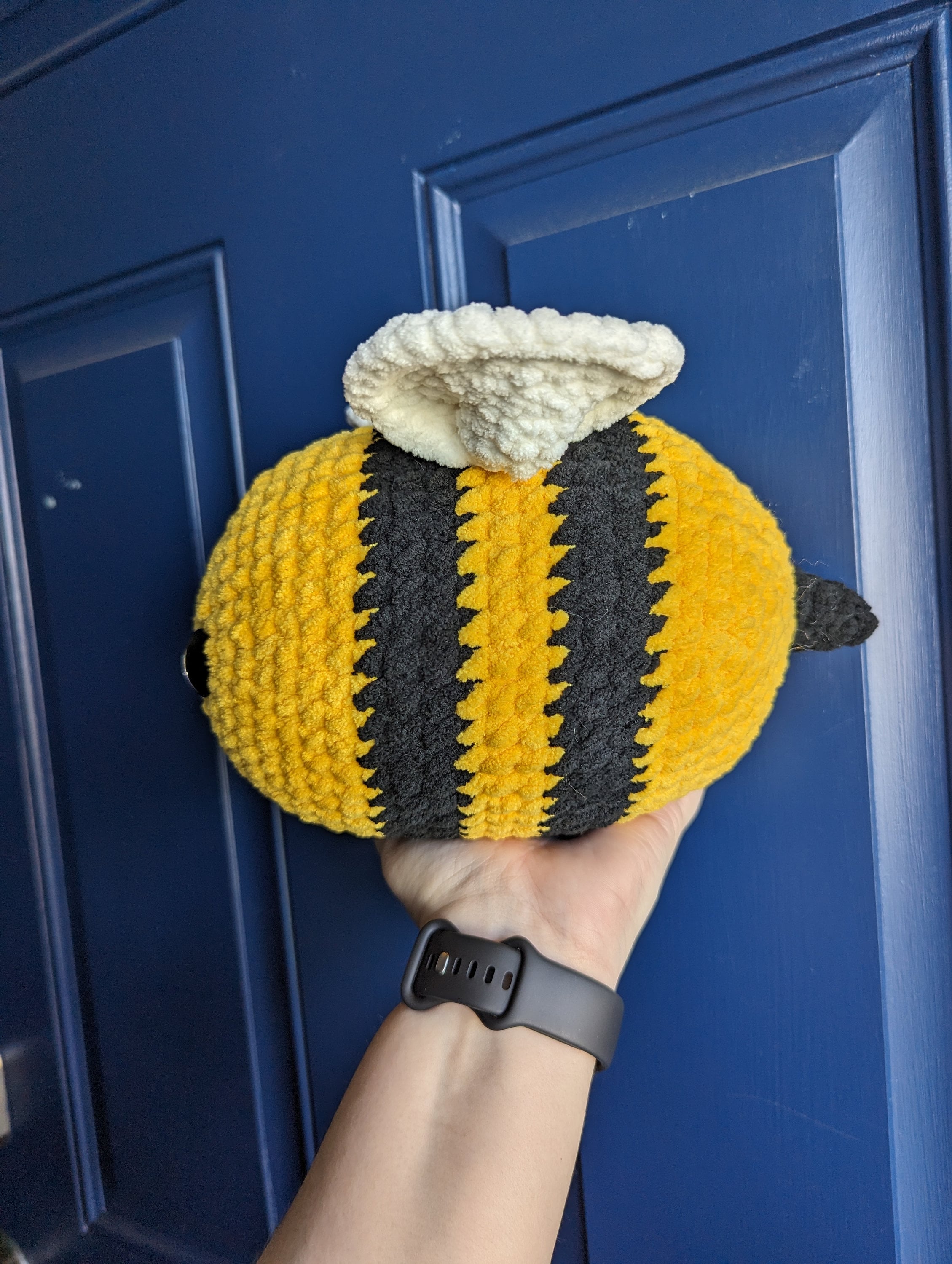 Crocheted Chubby Bee Plushie: Bernat Blanket Yarn - Thumbnail 2
