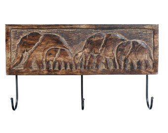 Pièce à suspendre murale en bois avec gravure éléphant