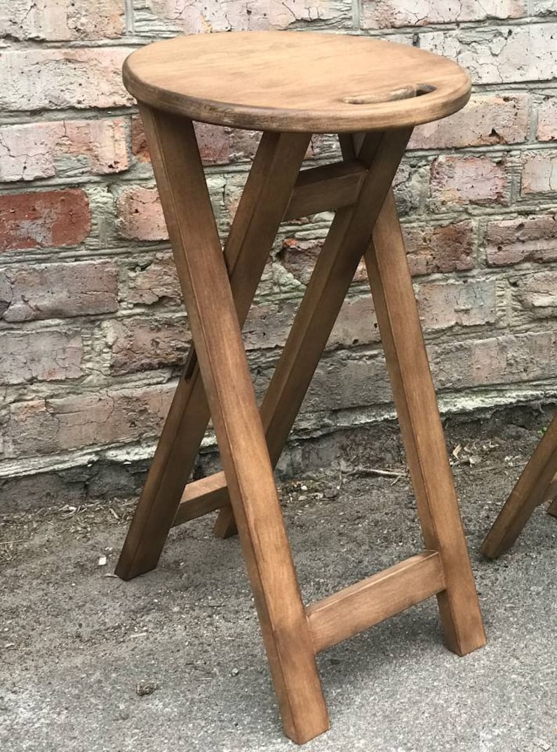 Tabouret pliant en bois marron, tabouret pliant rustique rond, sièges portables, tabouret en bois pliable avec poignée d'assise circulaire table d'appoint d'assise image 9