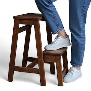 Brown Wooden Folding Stepladder – Retro Solid Wood Step Stool, Rustic Plant Stand, Portable Seat, Ladder Shelf for Home or Photo Prop
