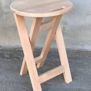 Tabouret pliant en bois marron, tabouret pliant rustique rond, sièges portables, tabouret en bois pliable avec poignée d'assise circulaire table d'appoint d'assise Light