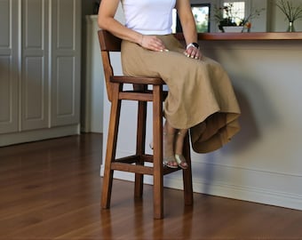 High Chair Natural solid wood with a Comfortable seat for the bar counter Rustic style Farmhouse furniture Vintage Seating for Pub, Kitchen