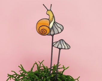 Stained Glass Orange Snail on Mushrooms Plant Stake. Cottagecore Inspired Garden Decoration for Mushroom Lovers. Perfect Housewarming Gift!