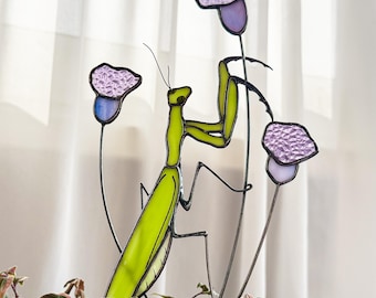 Father&#39;s Day Gift for Bug Lover. Handmade Stained Glass Praying Mantis Garden Plant Stake. Whimsical Home and Garden Decor for Nature Lovers