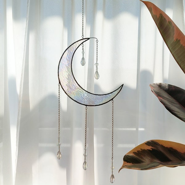 Halbmond irisierendes Glasmalerei. Mond und Sterne Glasperle Suncatcher. Kunstvolles Housewarming Geschenk.