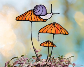 Whimsical Snail on Mushroom Plant Stake. Stained Glass Garden Decoration for Mushroom Lovers. Unique Cottagecore Accent for Gift for Mom