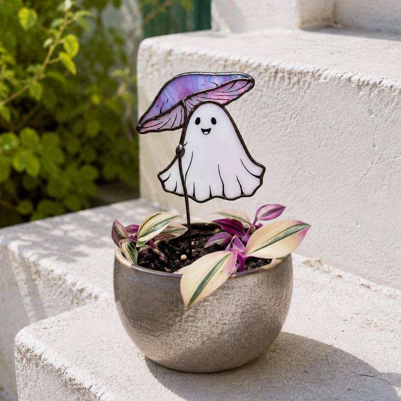 Stained glass ghost with purple mushroom plant stake. Halloween plant decor. Cute ghost decor, spooky garden decor, handmade halloween gift