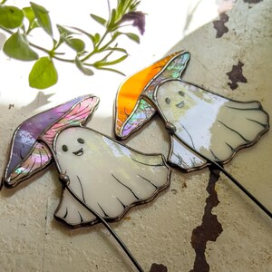 Stained glass ghost with orange mushroom plant stakes. Halloween plant decor. Cute ghost decor, spooky garden decor, handmade halloween gift