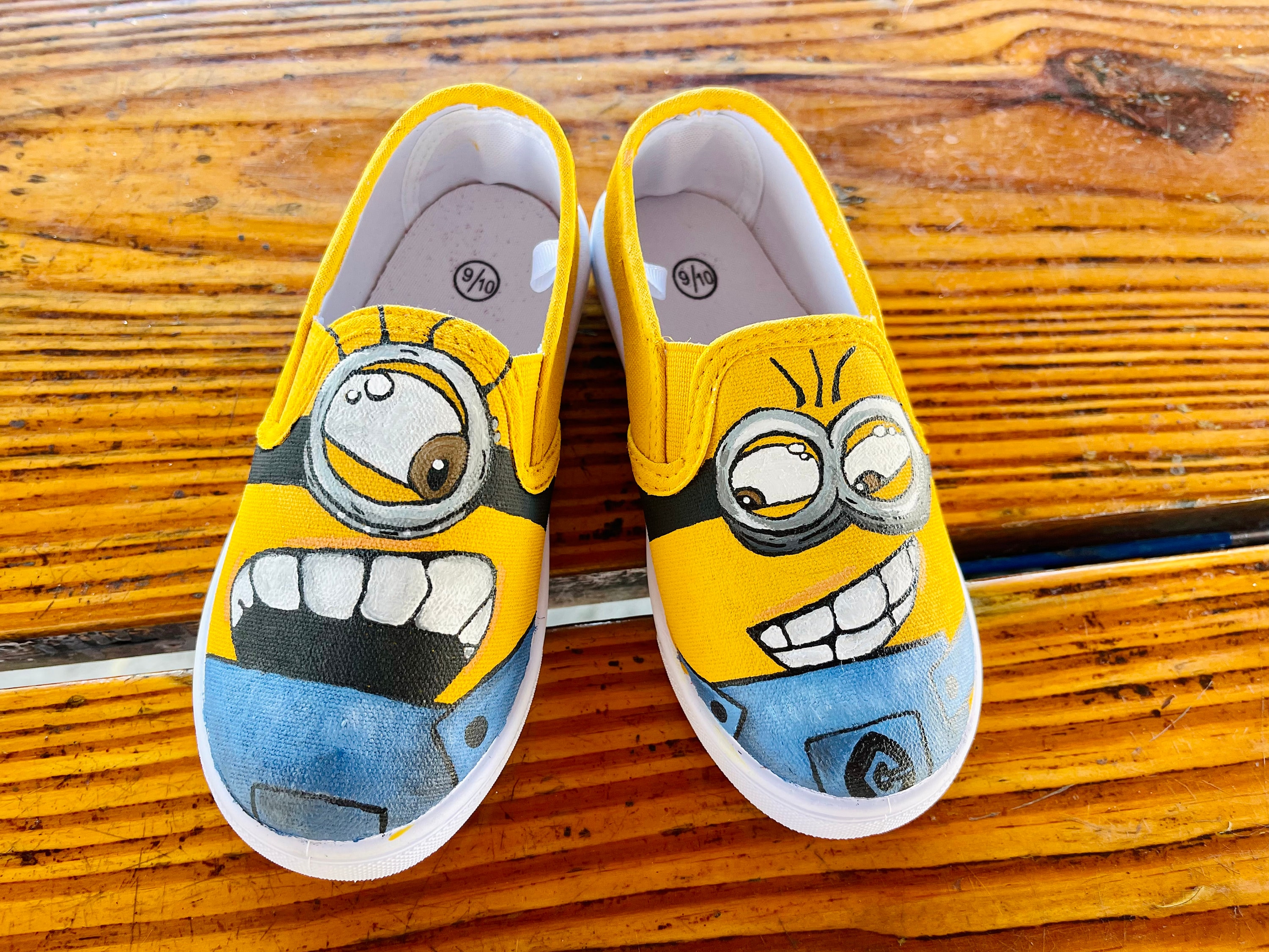 F-GALI The Minion Slip-on Shoes Canvas Shoes For Women - Buy Multicolor  Color F-GALI The Minion Slip-on Shoes Canvas Shoes For Women Online at Best  Price - Shop Online for Footwears in