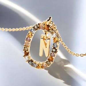 Collar con letras de globo de la A a la Z con circonitas bañadas en oro: colgante minimalista de cobre para mujer, elegante cadena para clavícula