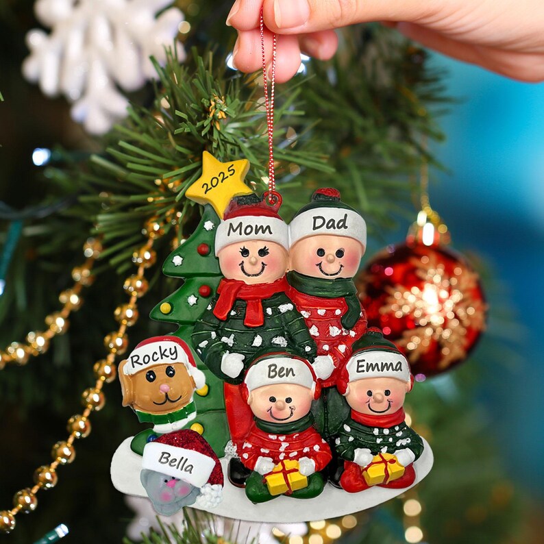 Family of 4 Christmas Ornament Personalized With Dog and Cat - Etsy