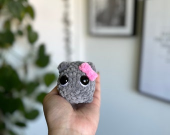 Gehäkelter trauriger Hamster  - Crochet sad hammie / Hamster / Stuffed Animal/ Kuscheltier / meme / Internet - Amigurumi Plüschtier