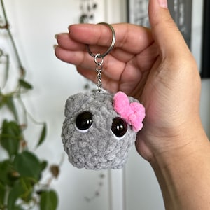 Gehäkelter trauriger Hamster Crochet sad hammie / viraler TikTok Meme/ Stuffed Animal/ Kuscheltier / Internet Amigurumi Plüschtier Bild 4