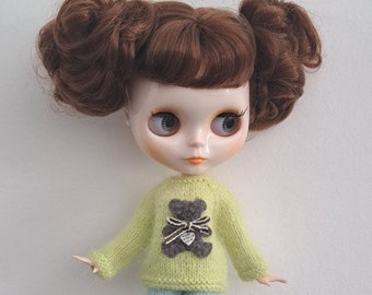 Green sweater Blythe Miniature knitted sweater Hand knit doll clothes Fluffy sweater Blythe Sweater bear for Blythe Knitted sweater for doll