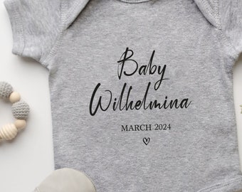 Custom Announcement Baby Onesie, Personalized Bodysuit, Baby Shower Gift, Newborn Gift, Baby Announcement, New Baby Gift, Baby Bodysuit