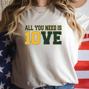 All You Need is Love Packers Shirt, Unisex Shirt, Gift For Her, All You Need Is Jordan Love Football Shirt, Football Lover Shirt afbeelding 2