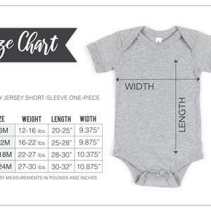 The image is a size chart for a baby's jersey short-sleeve one-piece, providing measurements in pounds and inches.