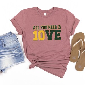 All You Need is Love Packers Shirt, Unisex Shirt, Gift For Her, All You Need Is Jordan Love Football Shirt, Football Lover Shirt afbeelding 5
