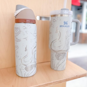 Sea Life graviert 32 Unzen Becher | Owala FreeSip Trinkflasche | Thermobecher mit individueller Gravur | Geschenke für Sie | Muttertag